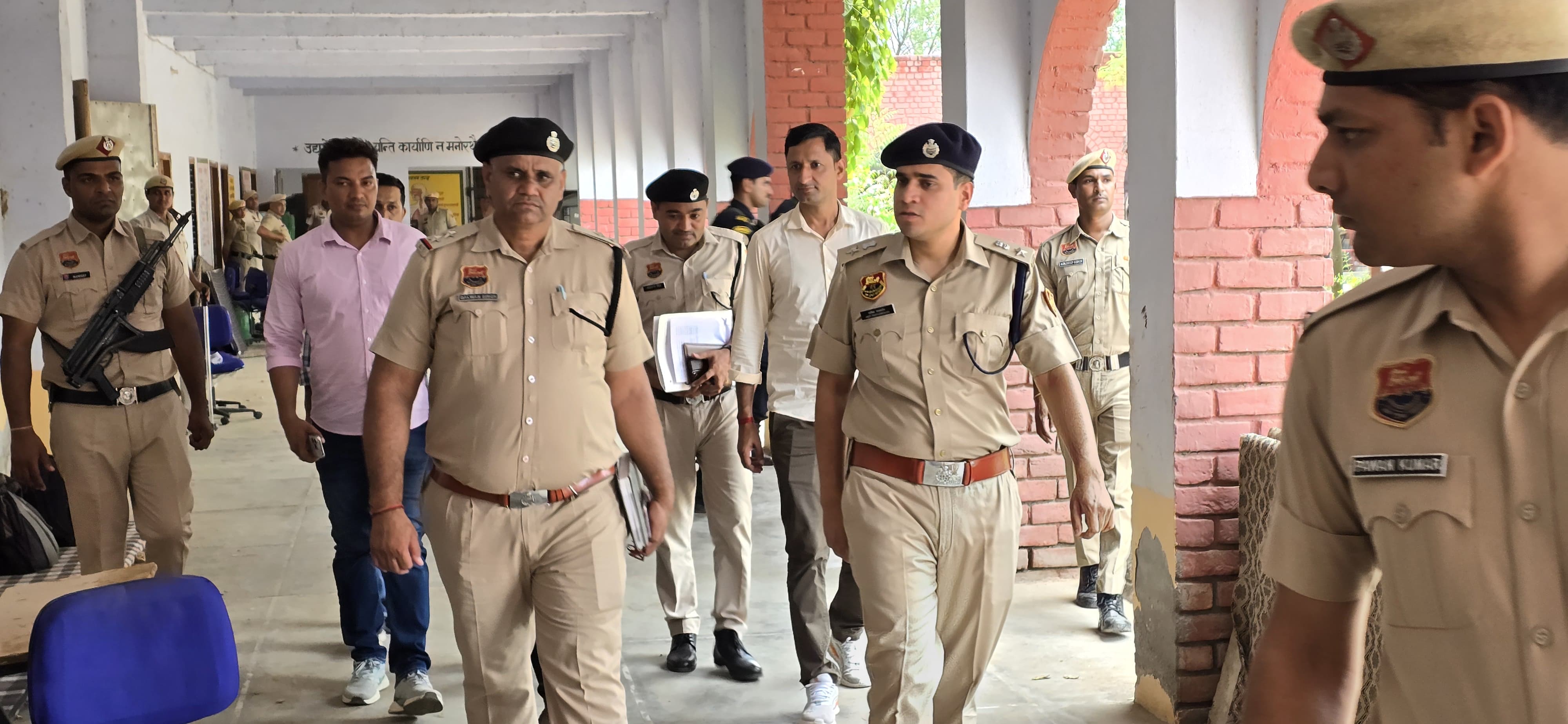 On the day of Panchayat by-election, Superintendent of Police Hansi Amit Yashvardhan inspected the polling stations of villages Kunwari, Thurana and Ugalan.